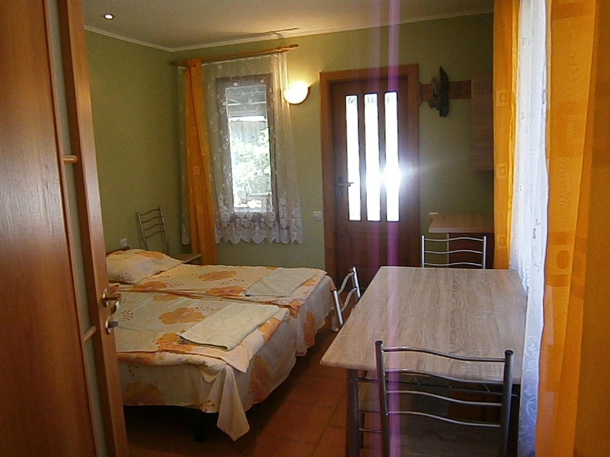 Hotel Atmatas Bernāti Camera foto